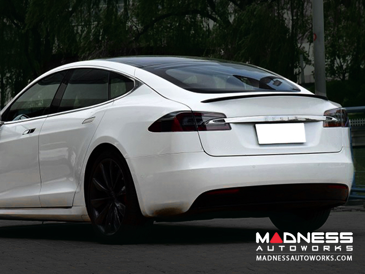 Tesla Model S Rear Diffuser w/ Custom Splitters - Carbon Fiber